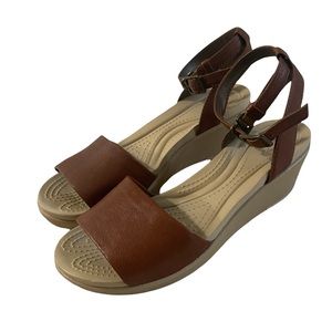 Croc Comforts Tan Wedges